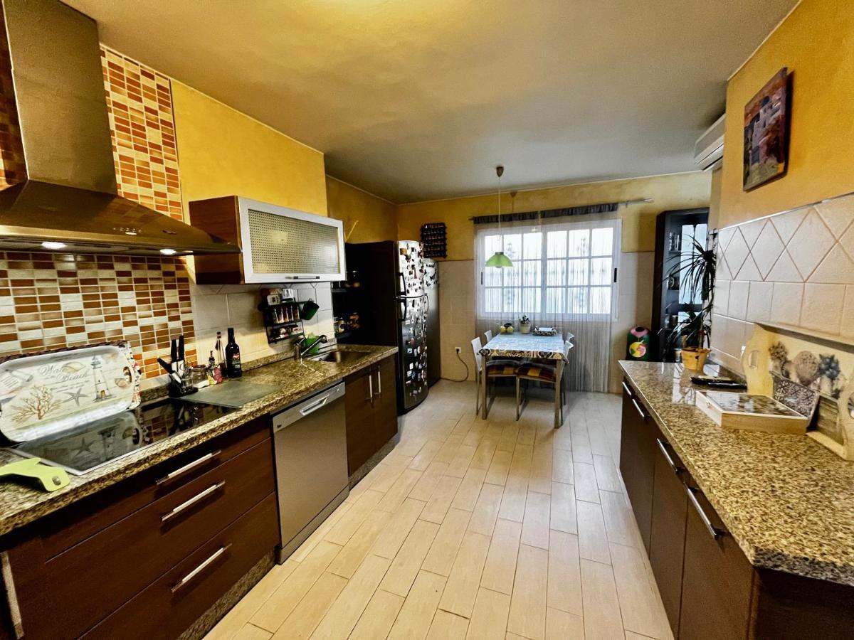 Like At Home Near Seville Montequinto Exterior photo